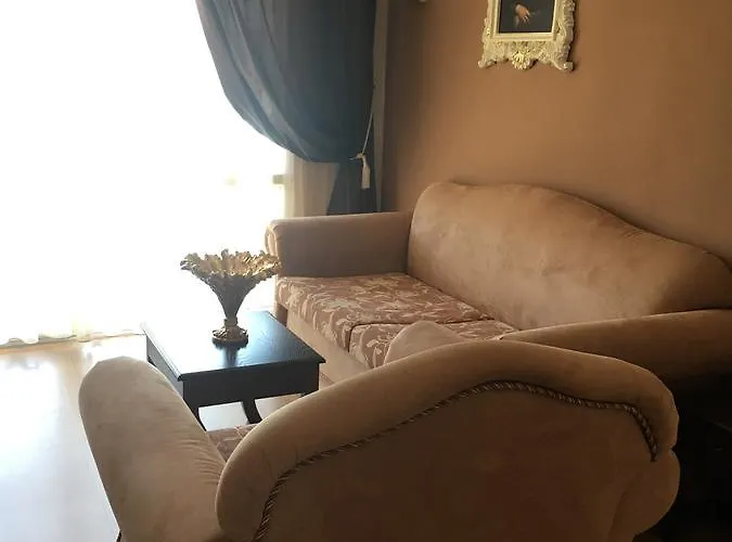 Апартхотел The Red Лозенец