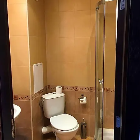 Hotel apartamentowy The Red 2*