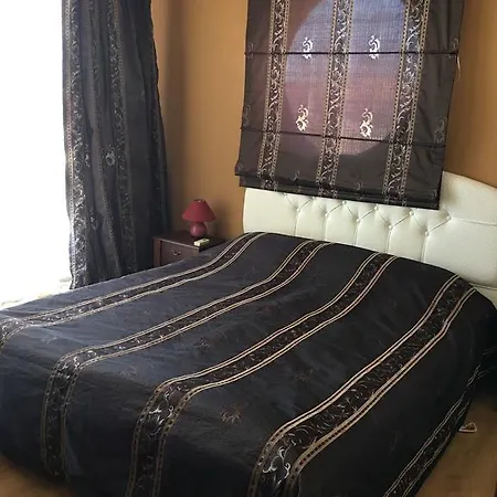 The Red Apartahotel 2*