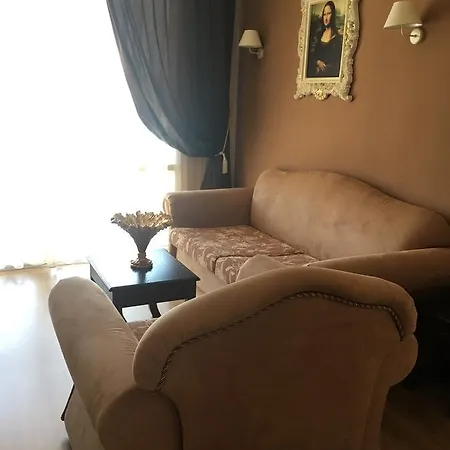 Apartahotel The Red Lozenets