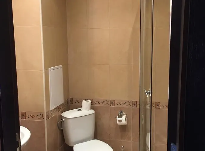 The Red Aparthotel 2*